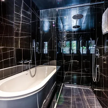 Apartament Nice Apartment In Dubrovnik With Outdoor Swimming Pool, Wifi And Heated Swimming Pool Dubrownik