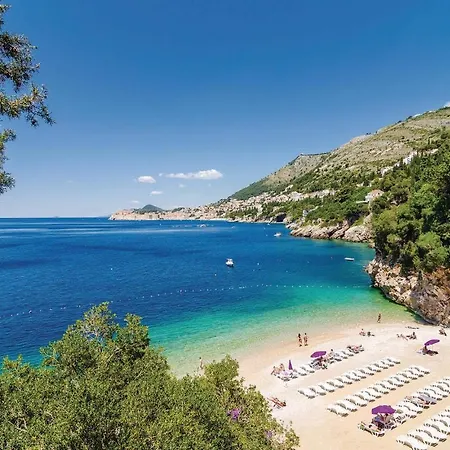 Nice Apartment In Dubrovnik With Outdoor Swimming Pool, Wifi And Heated Swimming Pool * Dubrovnik