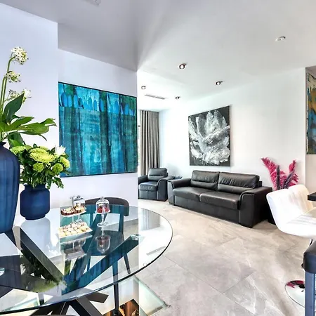 Nice Apartment In Dubrovnik With Outdoor Swimming Pool, Wifi And Heated Swimming Pool *